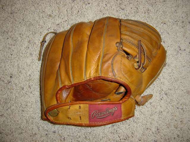 Hank Bauer Rawlings PM5 Back